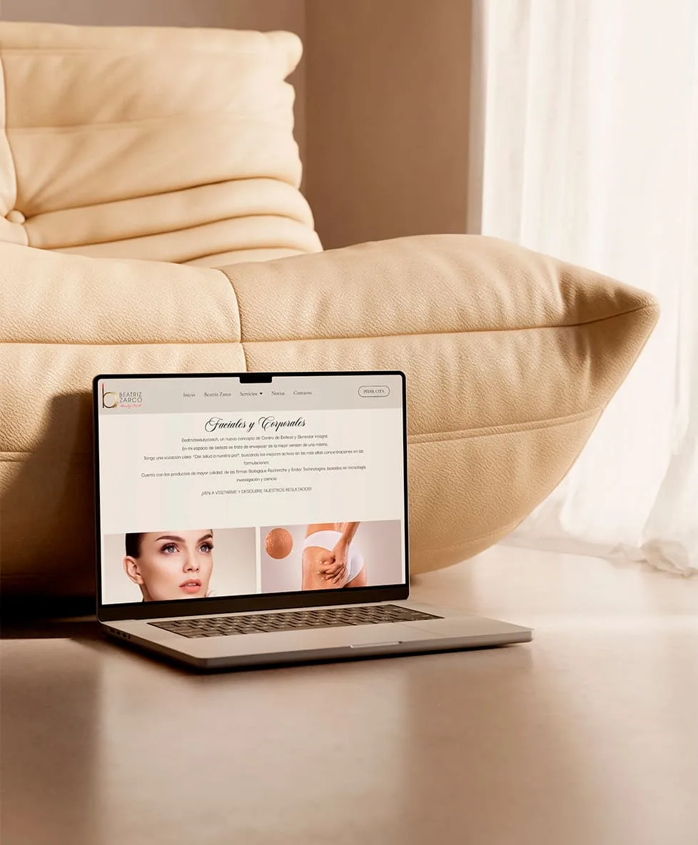 Web de Beatriz Zarco en un mockup de dispositivo